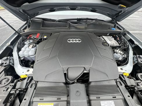 Used 2023 Audi Q7 3.0T Premium Plus AWD/4WD image 28