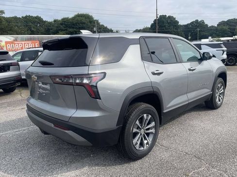 New 2026 Chevrolet Equinox LT FWD image 3