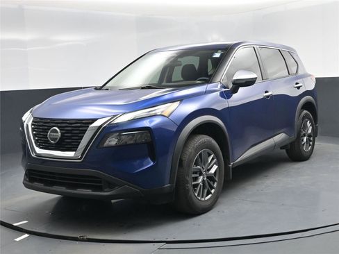 Used 2021 Nissan Rogue S image 1