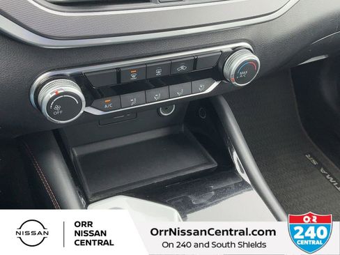 Used 2024 Nissan Altima 2.5 SR FWD image 23