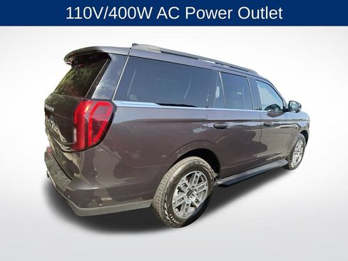 Used 2025 Ford Expedition Active AWD/4WD image 4