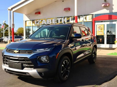 Used 2023 Chevrolet TrailBlazer LT FWD image 1