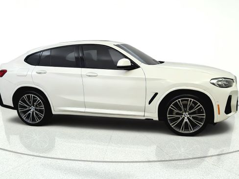 Used 2024 BMW X4 xDrive30i w/ Premium Package AWD/4WD image 8