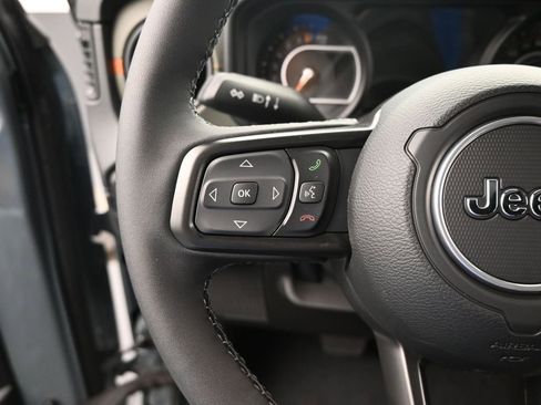 New 2025 Jeep Gladiator Mojave w/ Safety Group image 31