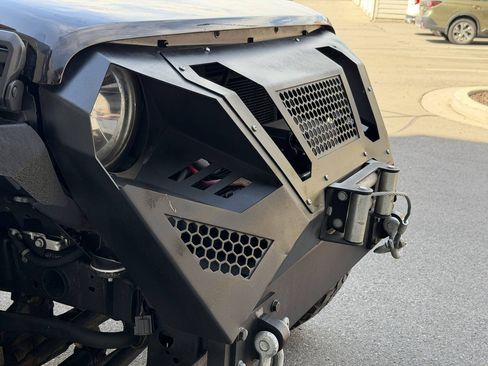 Used 2018 Jeep Wrangler Unlimited Sport AWD/4WD image 12