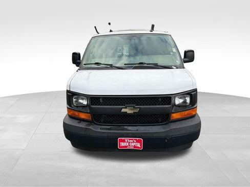 Used 2017 Chevrolet Express 2500 image 8