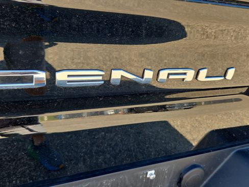 Certified 2025 GMC Sierra 1500 Denali w/ Denali Reserve Package AWD/4WD image 34