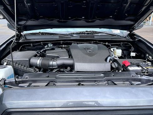 Used 2023 Toyota Tacoma SR AWD/4WD image 31