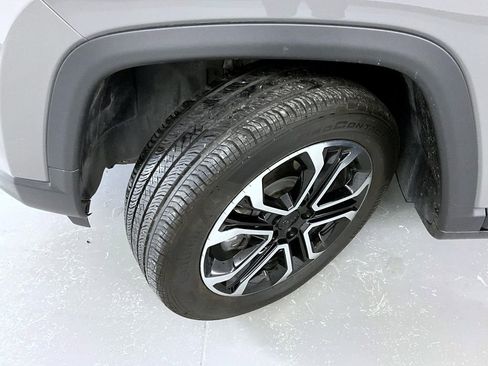 Used 2022 Jeep Compass Limited image 23