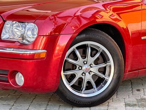 Used 2006 Chrysler 300 C image 3