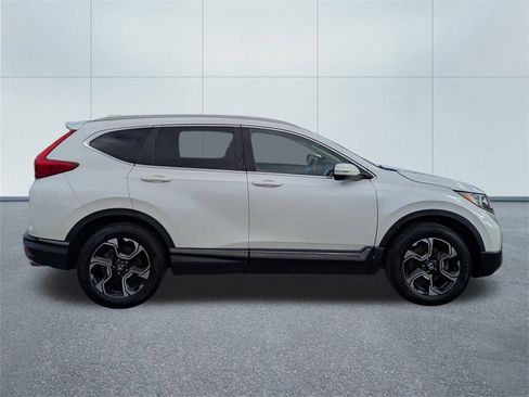 Used 2017 Honda CR-V Touring image 2