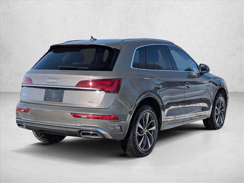Used 2023 Audi Q5 2.0T Premium Plus w/ Premium Plus Package image 5