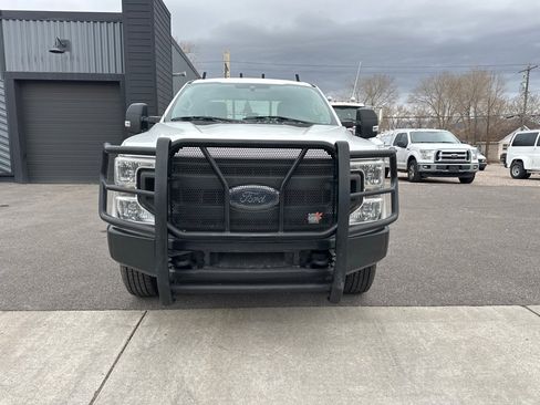 Used 2020 Ford F250 XL w/ Power Equipment Group image 2
