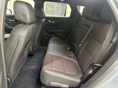 Used 2025 Chevrolet Blazer RS w/ Enhanced Convenience Package image 18
