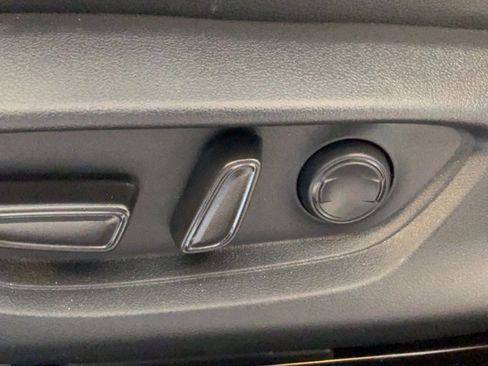 Used 2025 Toyota Camry SE FWD image 24
