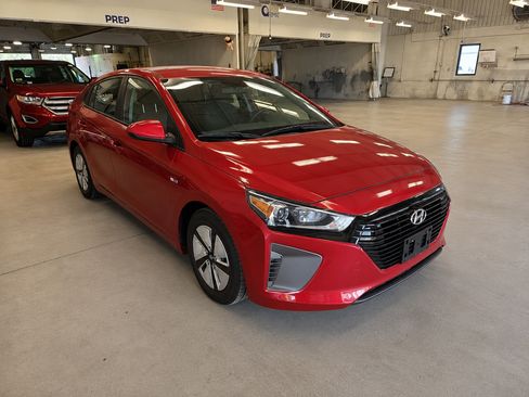 Used 2019 Hyundai Ioniq Blue FWD image 1