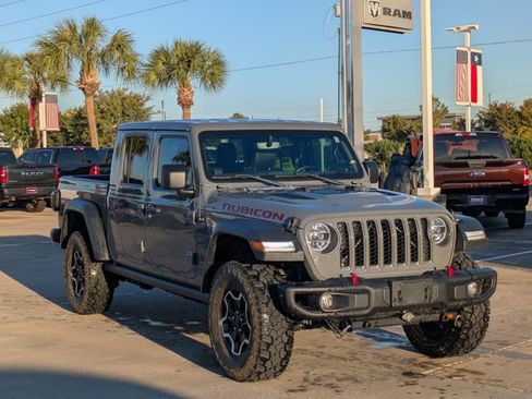 Used 2020 Jeep Gladiator Rubicon image 3