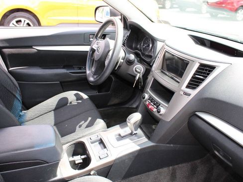 Used 2012 Subaru Outback 2.5i AWD/4WD image 12