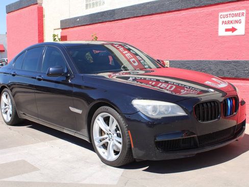 Used 2011 BMW 750i RWD image 3