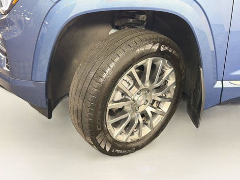Used 2026 GMC Terrain Denali AWD/4WD image 37