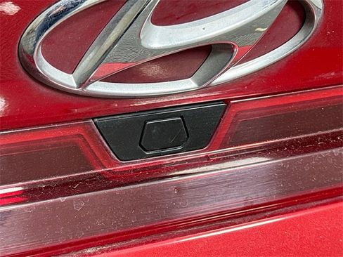 Certified 2023 Hyundai Elantra SEL w/ Convenience Package image 39