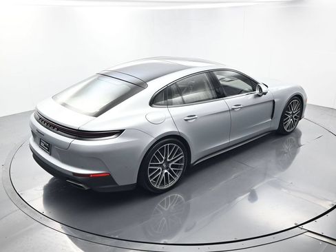Certified 2026 Porsche Panamera w/ Premium Package RWD image 37