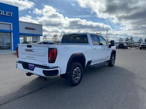 Used 2022 GMC Sierra 2500 AT4 w/ Gooseneck/5TH Wheel Package AWD/4WD image 2