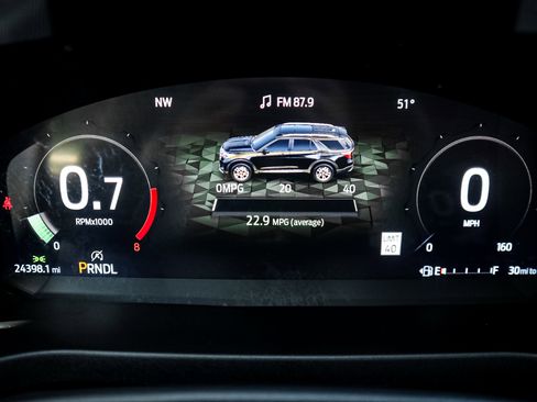 Used 2025 Ford Explorer Active w/ Active Comfort Package image 21