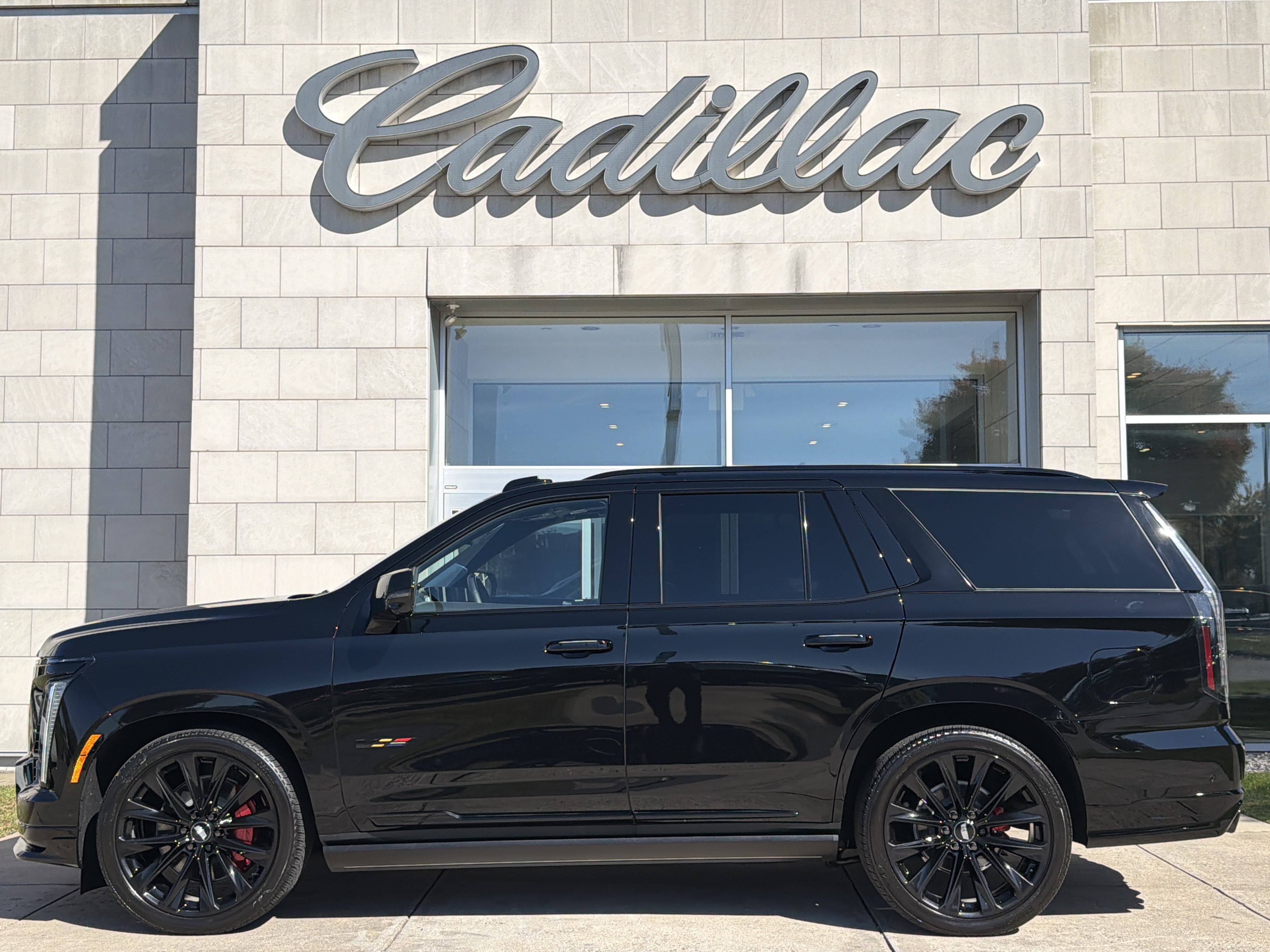Used 2026 Cadillac Escalade V AWD/4WD image 10