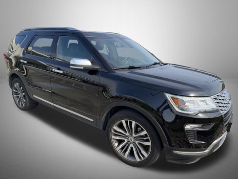 Used 2018 Ford Explorer Platinum AWD/4WD image 2