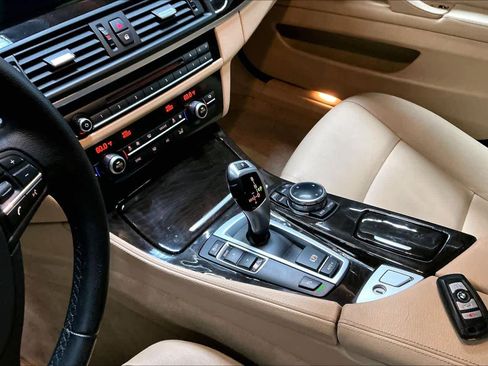 Used 2014 BMW 535i Sedan image 19