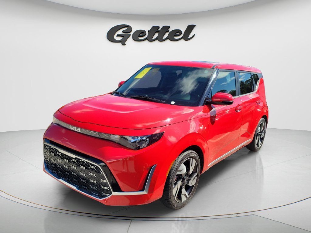 Used 2023 Kia Soul GT-Line FWD image 1