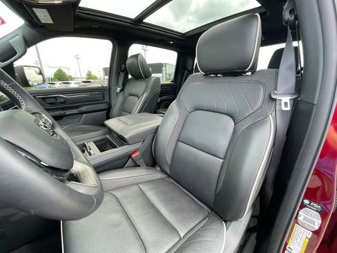 Used 2025 RAM 1500 Limited AWD/4WD image 25