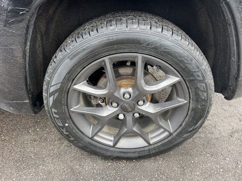 Used 2020 Jeep Grand Cherokee Limited X image 9