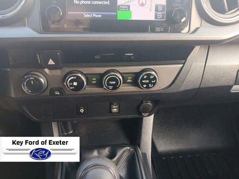 Used 2016 Toyota Tacoma TRD Sport w/ Towing Package AWD/4WD image 27