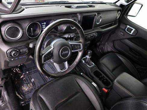 Used 2022 Jeep Wrangler Unlimited Sahara w/ Cold Weather Group image 22