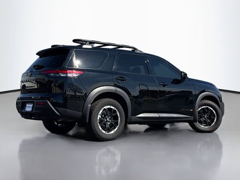 Used 2024 Nissan Pathfinder Rock Creek AWD/4WD image 2