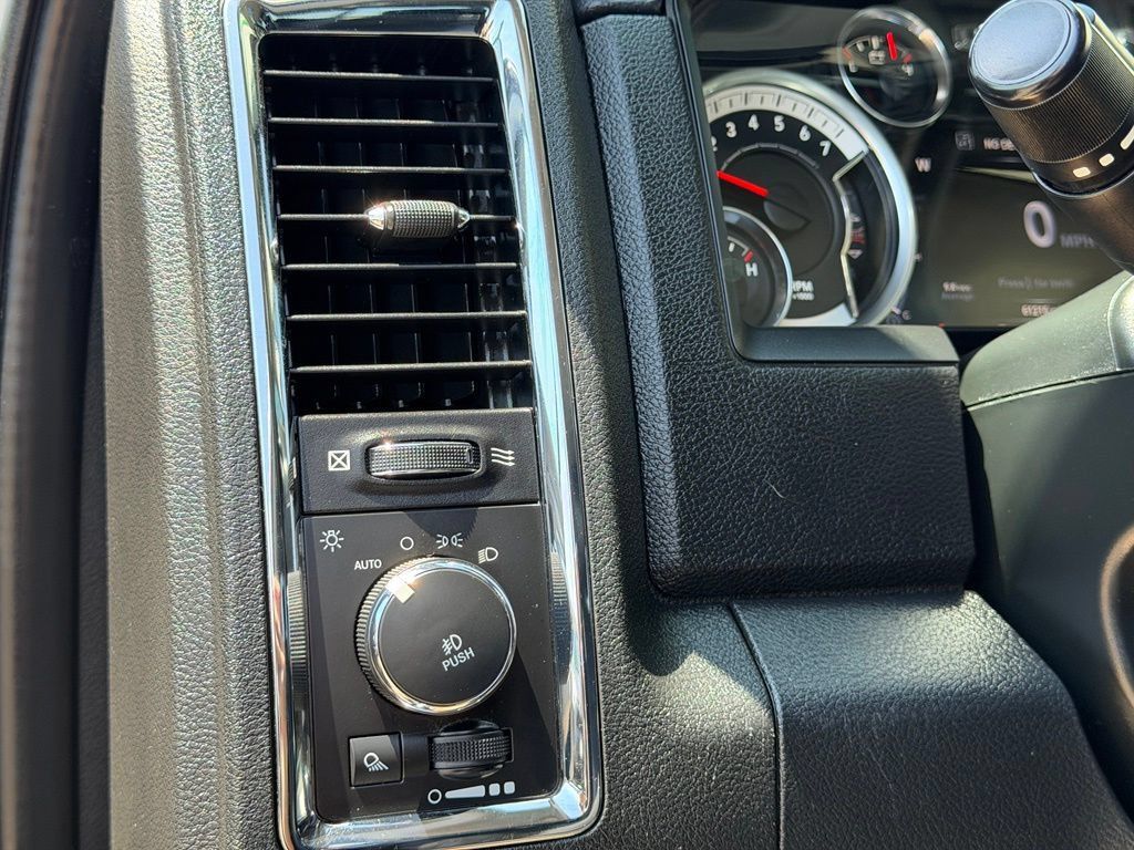 Used 2017 RAM 2500 Laramie w/ Convenience Group AWD/4WD image 21