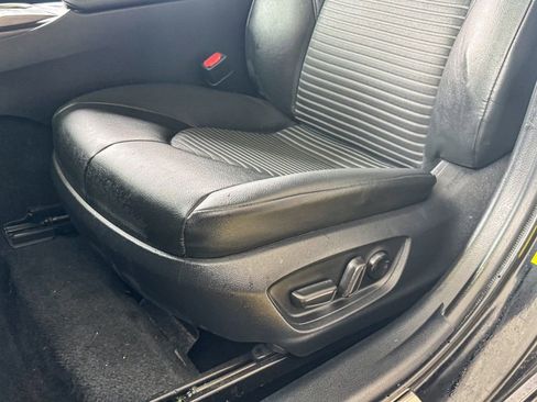 Used 2023 Toyota Camry SE image 20