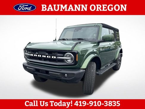 Used 2023 Ford Bronco Outer Banks AWD/4WD image 9