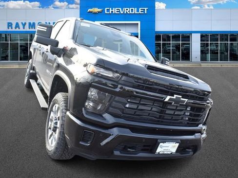 New 2026 Chevrolet Silverado 2500 Custom w/ Custom Value Package image 10