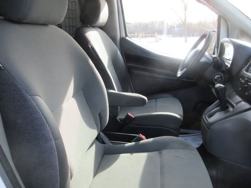 Used 2017 Chevrolet City Express LS image 29