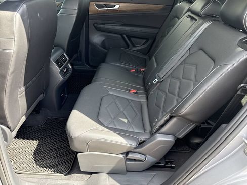 Used 2024 Volkswagen Atlas SE FWD image 24