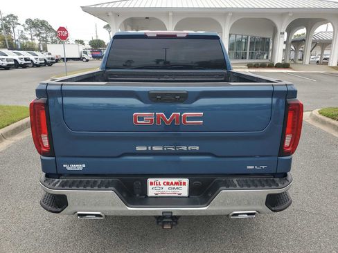 Used 2024 GMC Sierra 1500 SLT w/ X31 Off-Road Package AWD/4WD image 4