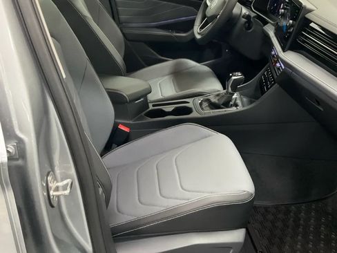 New 2026 Volkswagen Jetta SEL FWD image 10