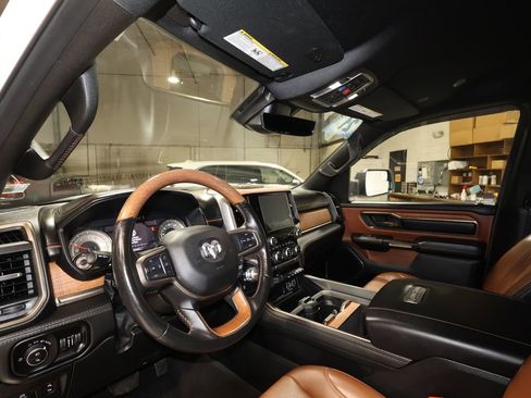 Used 2021 RAM 1500 Limited image 9