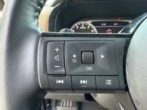 Used 2022 Nissan Pathfinder Platinum w/ Cargo Package AWD/4WD image 25