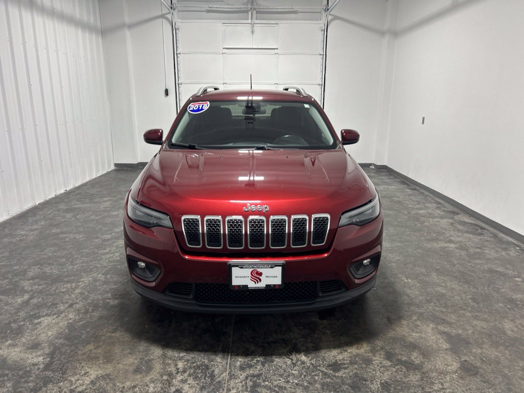 Used 2019 Jeep Cherokee Latitude w/ Cold Weather Group FWD image 6