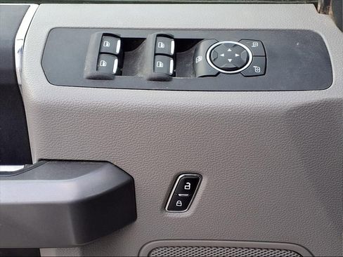 Used 2019 Ford F250 XL w/ Power Equipment Group image 16