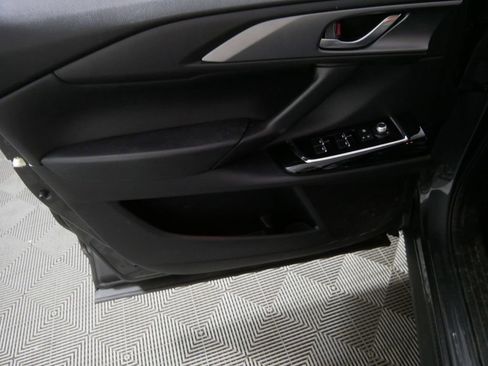 Used 2023 MAZDA CX-9 Touring Plus AWD/4WD image 17